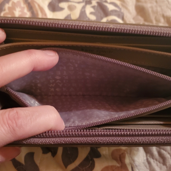 Kate Spade Greta Court Glitter Neda Wallet - Picture 5 of 6